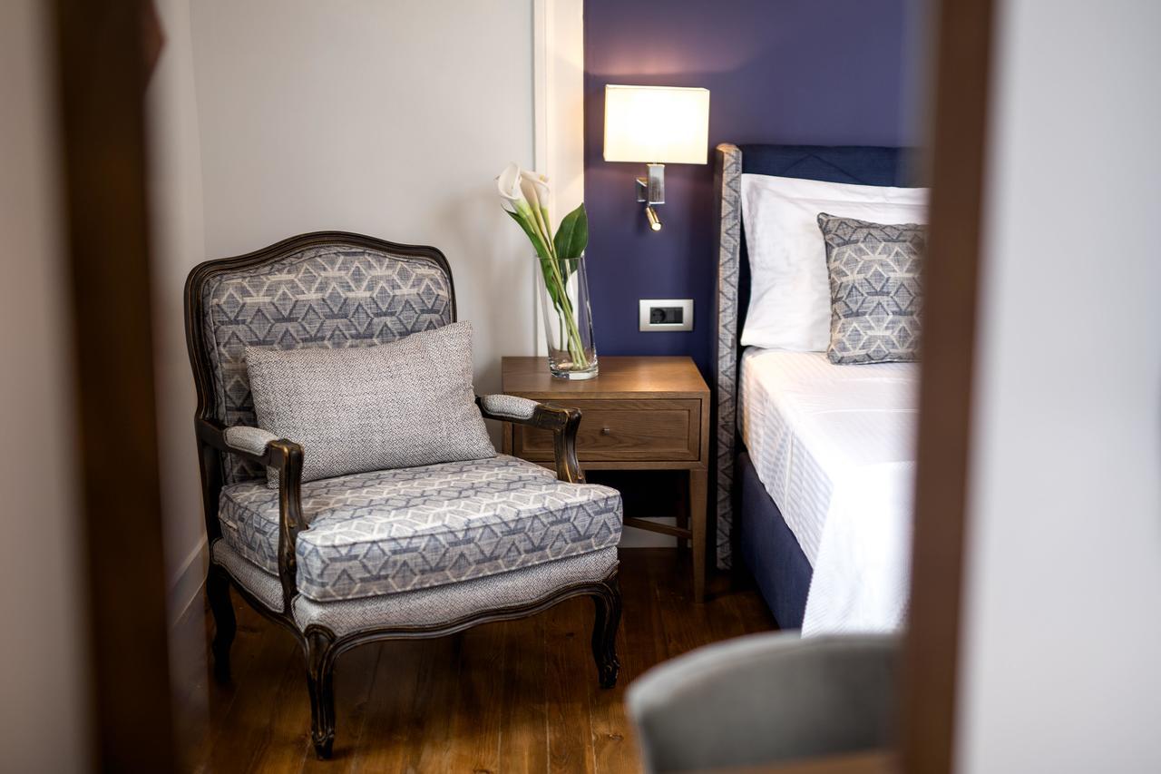 Gambello Luxury Rooms นาฟปลิโอ ภายนอก รูปภาพ