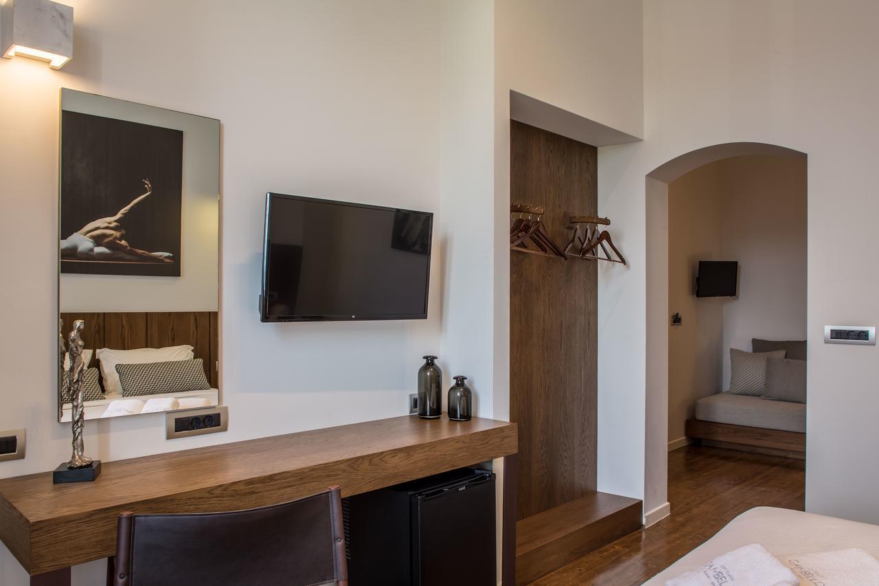 Gambello Luxury Rooms นาฟปลิโอ ภายนอก รูปภาพ